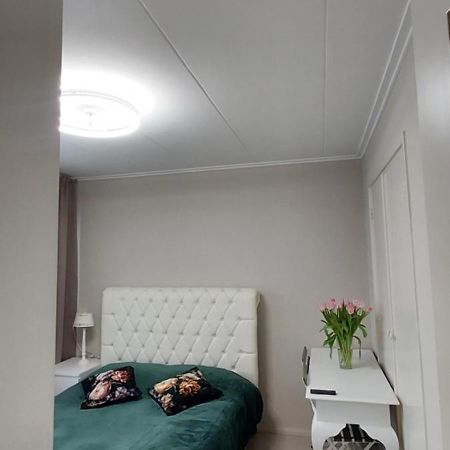 Cozy Room In Host House Near Rotterdam Maassluis Exterior photo